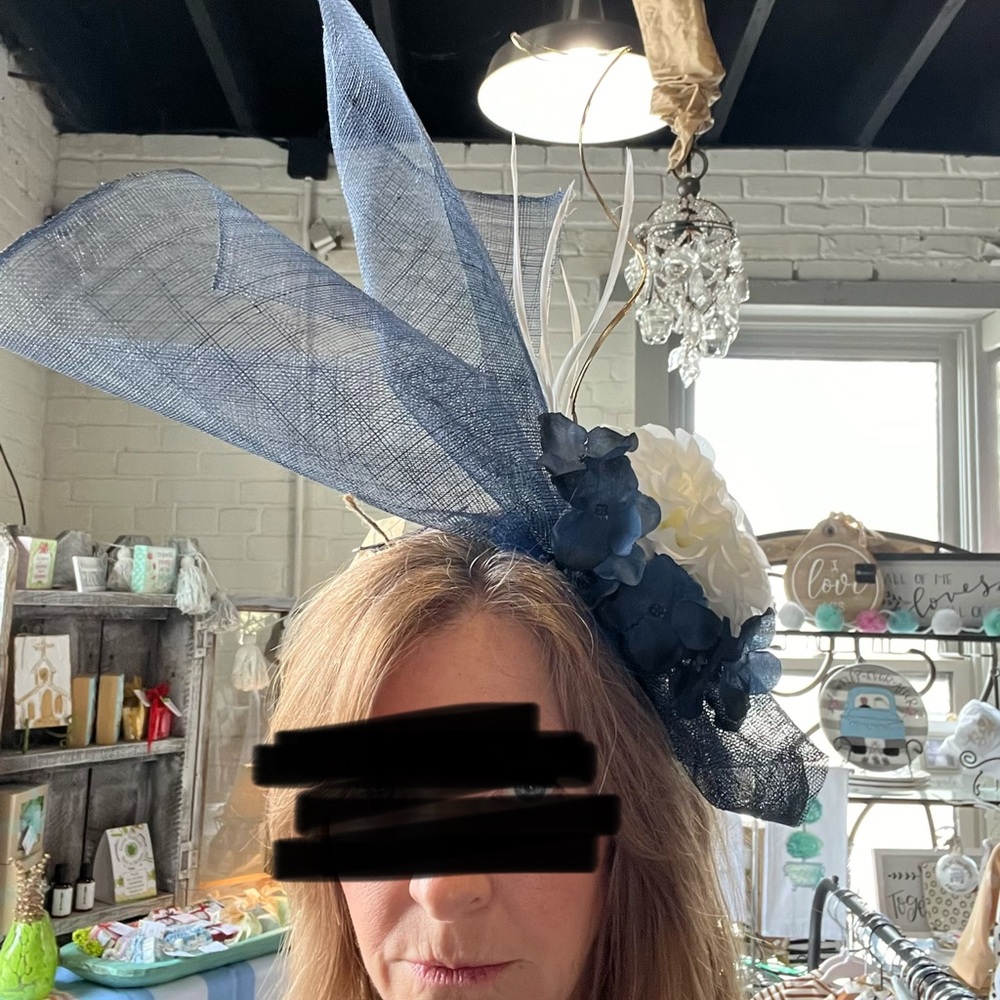 Modern fascinator - Navy and Cream for derby! - Picture 3 of 3